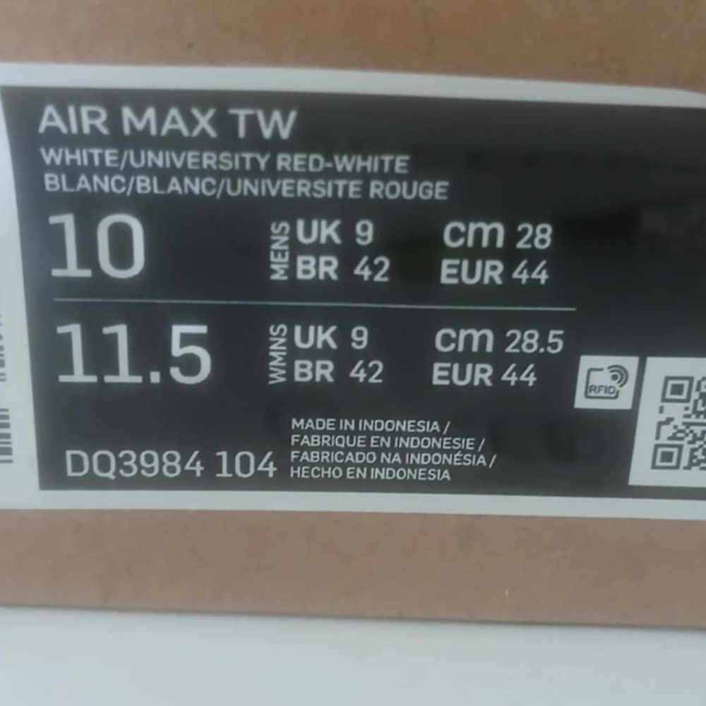 Nike Air Max TW White and Red Sneakers